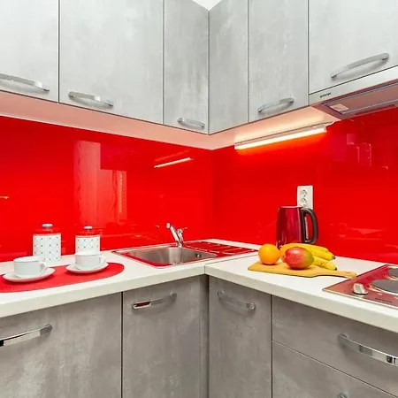 Red And Blue * Mlini